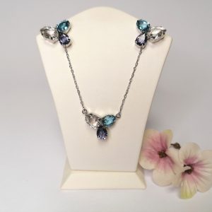 Ezüst különleges swarovski  lánc-füli szett